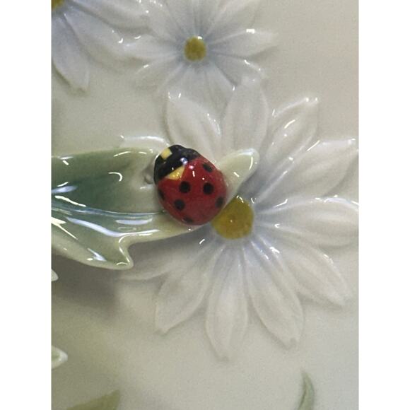 Franz Porcelain Ladybug Design Sculptured Porcelain FZ00594 Dessert Plate Tray - Picture 5 of 12